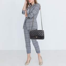 Pre Owned Chanel Black Quilted Caviar Leather Jumbo Classic Double Flap Bag
