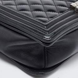 Pre Owned Chanel Black Quilted Patent Leather Medium Boy Bag