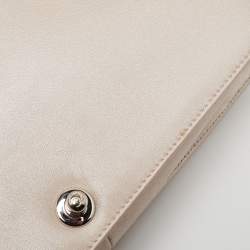 Pre Owned Chanel Pearl White Shimmer Quilted Leather Large Boy Flap Bag