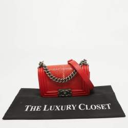 Pre Owned Chanel Red Stingray and Leather Small Boy Flap Bag