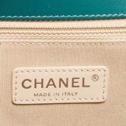 Pre Owned Chanel Green Quilted Leather New Medium Boy Bag