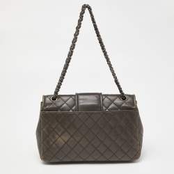 Pre Owned Chanel Grey Quilted Leather Elementary Chic Flap Bag