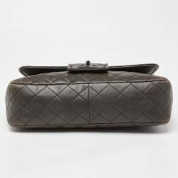 Pre Owned Chanel Grey Quilted Leather Elementary Chic Flap Bag