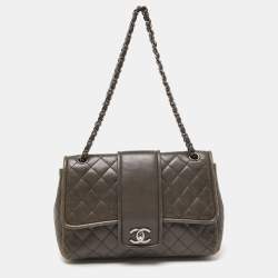 Pre Owned Chanel Grey Quilted Leather Elementary Chic Flap Bag