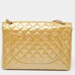 Pre Owned Chanel Cream Quilted Patent Leather Maxi Classic Single Flap Bag