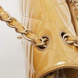 Pre Owned Chanel Cream Quilted Patent Leather Maxi Classic Single Flap Bag