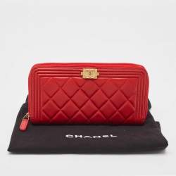 Pre Owned Chanel Red Quilted Leather Boy Zip Around Wallet