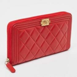 Pre Owned Chanel Red Quilted Leather Boy Zip Around Wallet
