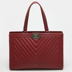 Pre Owned Chanel Red Chevron Quilted Leather Large Boy Shopper Tote