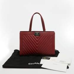 Pre Owned Chanel Red Chevron Quilted Leather Large Boy Shopper Tote