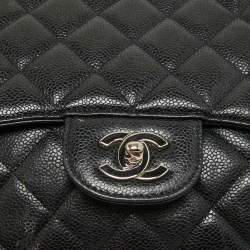 مملوكة مسبقًا Chanel Black Quilted Caviar Leather Jumbo Classic Single Flap Bag