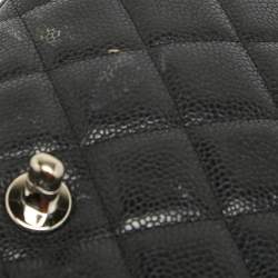 مملوكة مسبقًا Chanel Black Quilted Caviar Leather Jumbo Classic Single Flap Bag