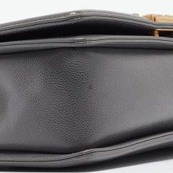 Pre Owned Chanel Grey Quilted Caviar Leather Medium Boy Flap Bag