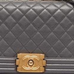 Pre Owned Chanel Grey Quilted Caviar Leather Medium Boy Flap Bag