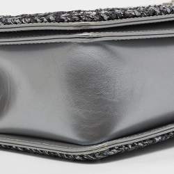 Pre Owned Chanel Silver Quilted Leather New Medium Boy Flap Bag