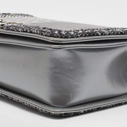 Pre Owned Chanel Silver Quilted Leather New Medium Boy Flap Bag