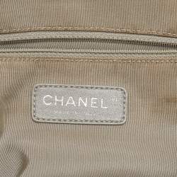 Pre Owned Chanel Dark Blue Quilted Denim Bowler Bag