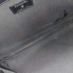 Pre Owned Chanel Black Caviar Leather Medium Boy Clutch Bag