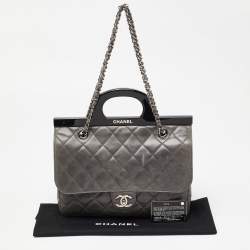 Pre Owned Chanel Grey Quilted Glazed Leather Small CC Delivery Bag