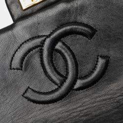 Pre Owned Chanel Square Classic Quilted Lambskin Flap Bag