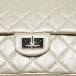 Pre Owned Chanel Beige Quilted Leather 226 Classic Reissue 2.55 Flap Bag
