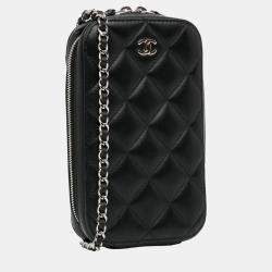 Pre Owned Chanel Black CC Quilted Lambskin Zip Phone Case