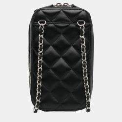 Pre Owned Chanel Black CC Quilted Lambskin Zip Phone Case