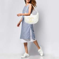 Chanel White Leather CC Modern Chain Hobo