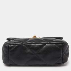 Pre Owned Chanel Black Quilted Leather Small 19 Flap Bag