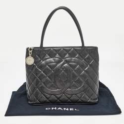 Pre Owned Chanel Black Quilted Caviar Leather Medallion Tote