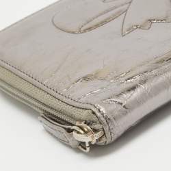 Chanel Silver Leather CC Bow Zip Around Wallet Organizer