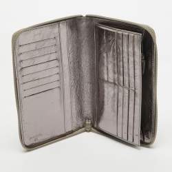 Chanel Silver Leather CC Bow Zip Around Wallet Organizer