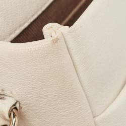 Pre Owned Chanel Cream Quilted Leather Casual Trip Messenger Bag