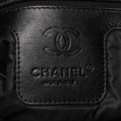 Pre Owned Chanel Green/Grey Quilted Nylon Coco Cocoon Tote