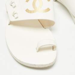 Chanel White Leather CC Thong Slingback Flats Size 36