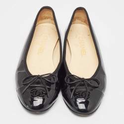 Pre Owned Chanel Black Patent CC Cap Toe Ballet Flats Size 37