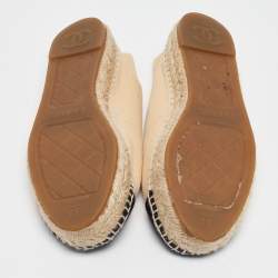 Pre Owned Chanel Beige/Black Canvas CC Espadrille Flats Size 37