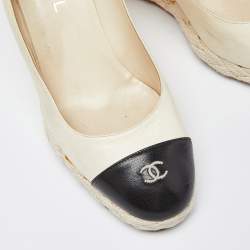 Pre Owned Chanel Cream/Black Leather CC Cap Toe Espadrille Wedge Pumps Size 41
