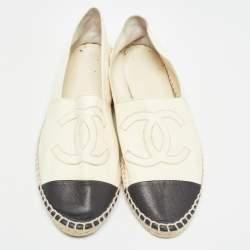 Pre Owned Chanel Cream/Black Leather CC  Cap Toe Espadrille Flats Size 40