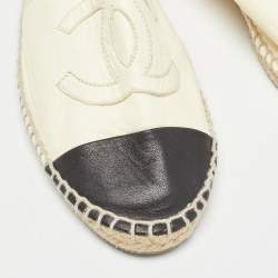 Pre Owned Chanel Cream/Black Leather CC  Cap Toe Espadrille Flats Size 40