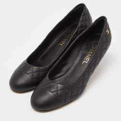 Pre Owned Chanel Black Quilted Leather CC Cap Toe Pumps Size 38.5