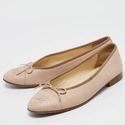 Pre Owned Chanel Beige Leather CC Ballet  Flats Size 39
