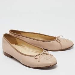 Pre Owned Chanel Beige Leather CC Ballet  Flats Size 39