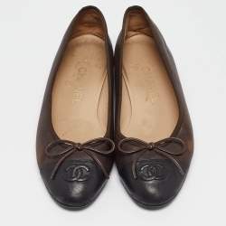Pre Owned Chanel Dark Brown/Black Leather CC Bow Ballet Flats Size 37.5