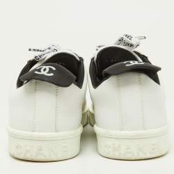 Pre Owned Chanel White/Black Leather Lace Up CC Low Top Sneakers Size 38.5
