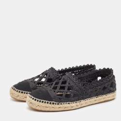 Pre Owned Chanel Black Woven Raffia and Grosgrain CC Cap Toe Espadrille Flats Size 39