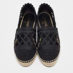 Chanel Black Laser Cut Raffia and Canvas CC Espadrille Flats Size 40