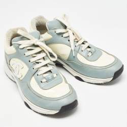 Pre Owned Chanel Blue/White Patent and Leather CC Low Top Sneakers Size 39.5