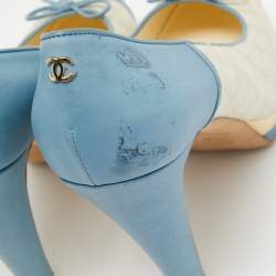 Pre Owned Chanel Blue/Cream Leather and Canvas CC Cap Toe Pumps  Size 38