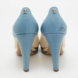 Pre Owned Chanel Blue/Cream Leather and Canvas CC Cap Toe Pumps  Size 38